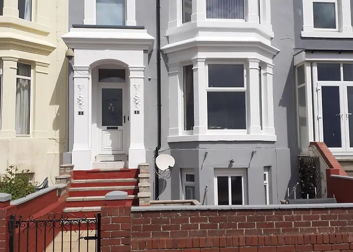 Southbay Holiday Flats Flat 1