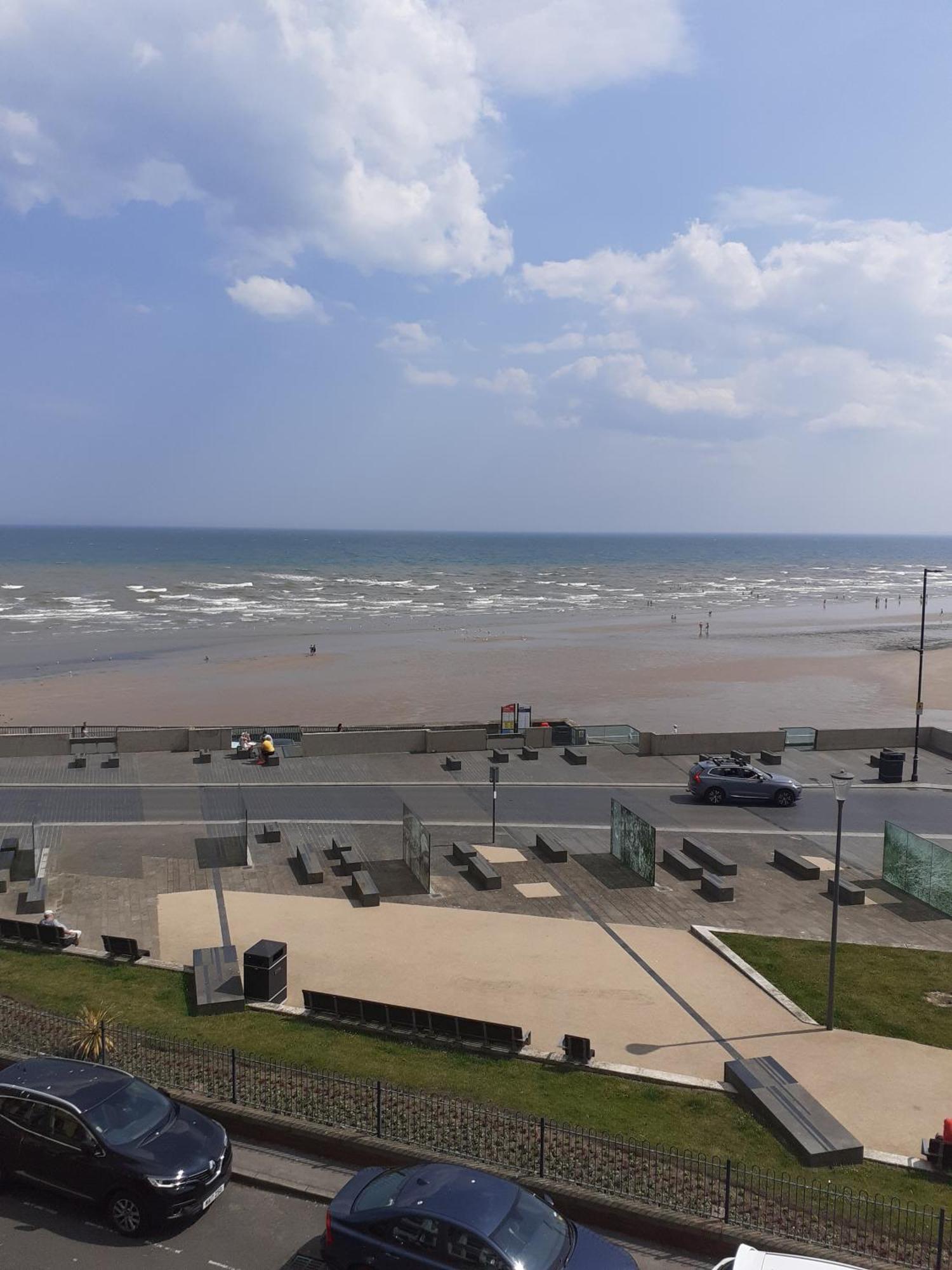 Southbay Flats Flat 1 *